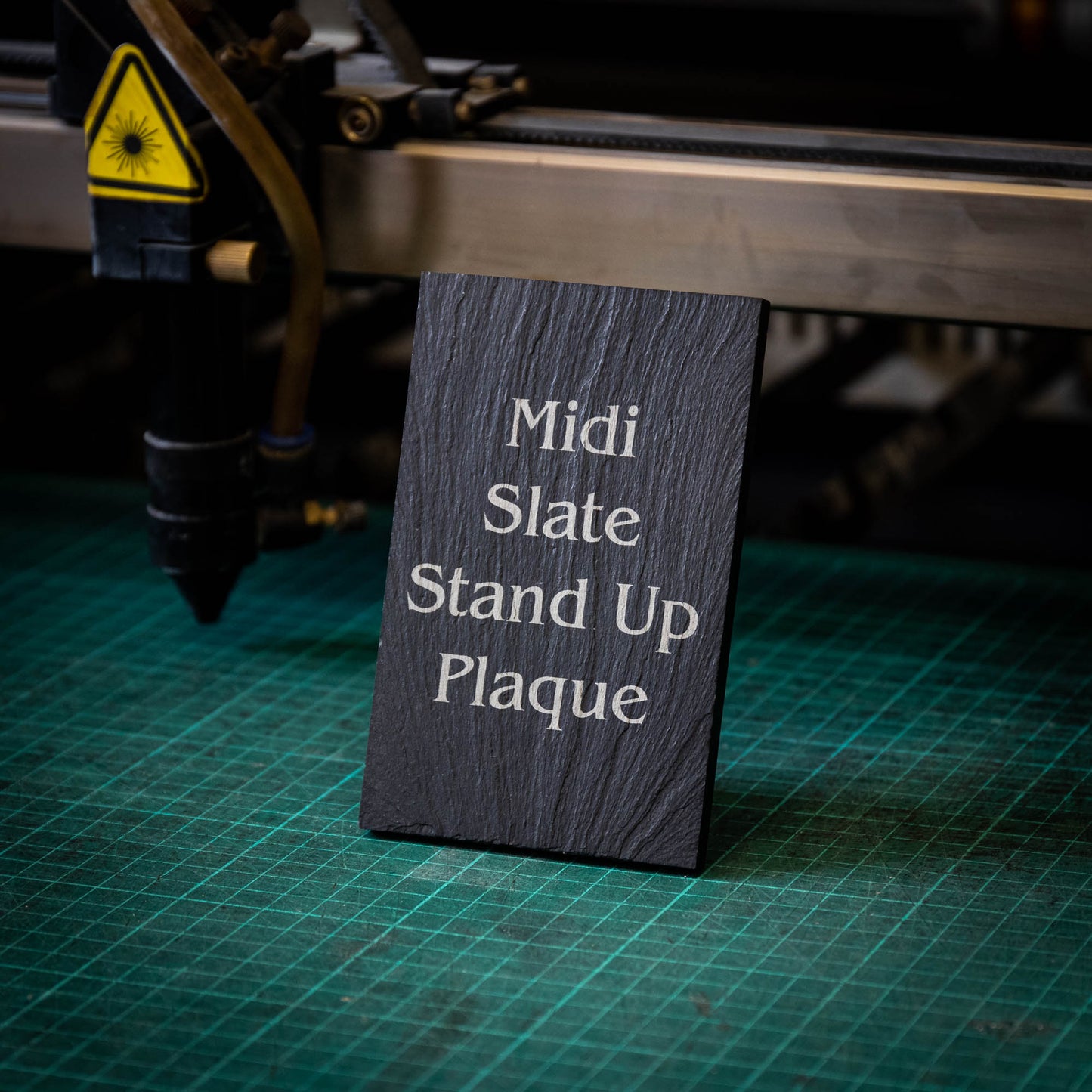 Stand Up Slate Trophy - Midi image
